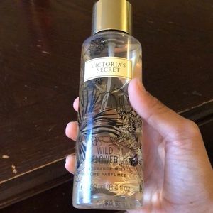 Clear Victoria’s Secret fragrance mist